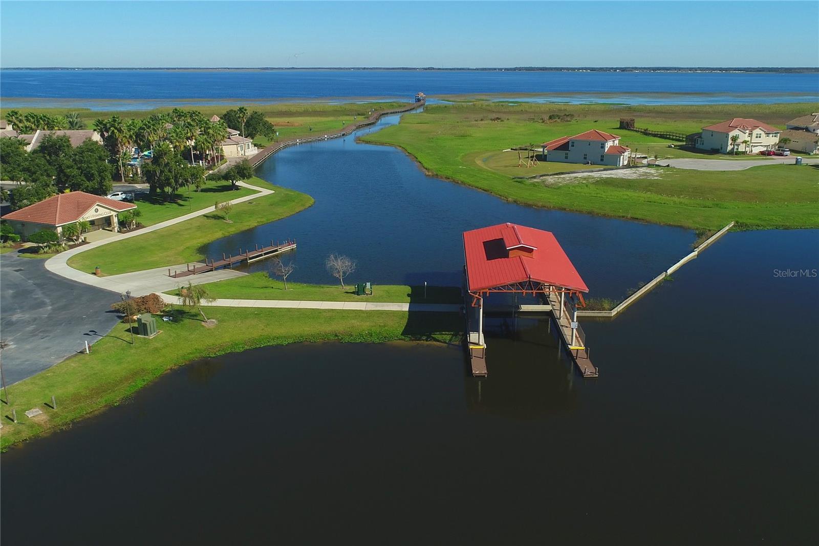 Image 47 of 70 For 3881 Shoreside Drive