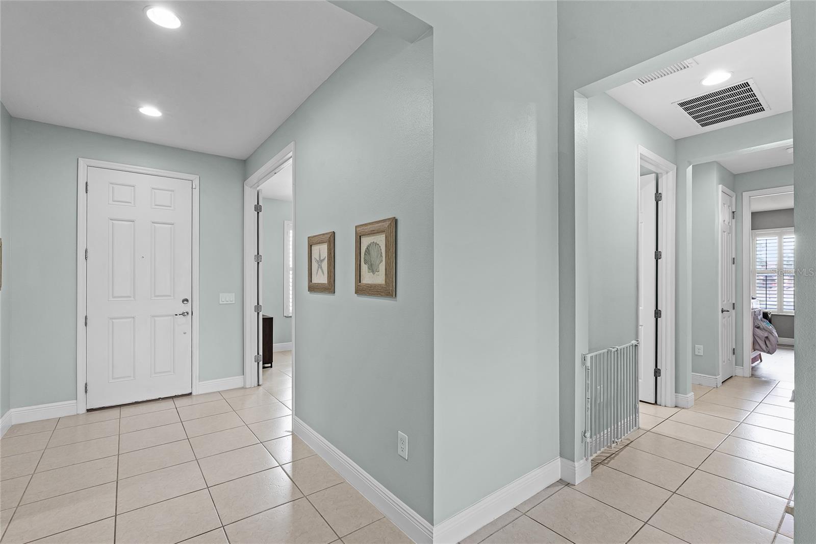 Image 5 of 70 For 3881 Shoreside Drive