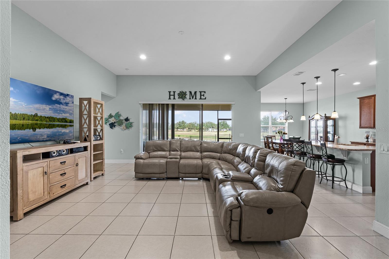 Image 8 of 70 For 3881 Shoreside Drive
