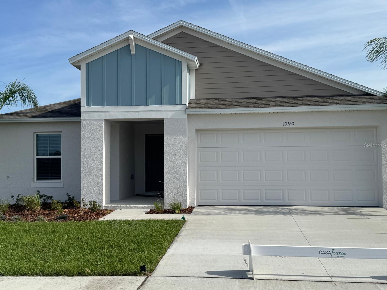 Image 3 of 22 For 1090 Foreshore Ln