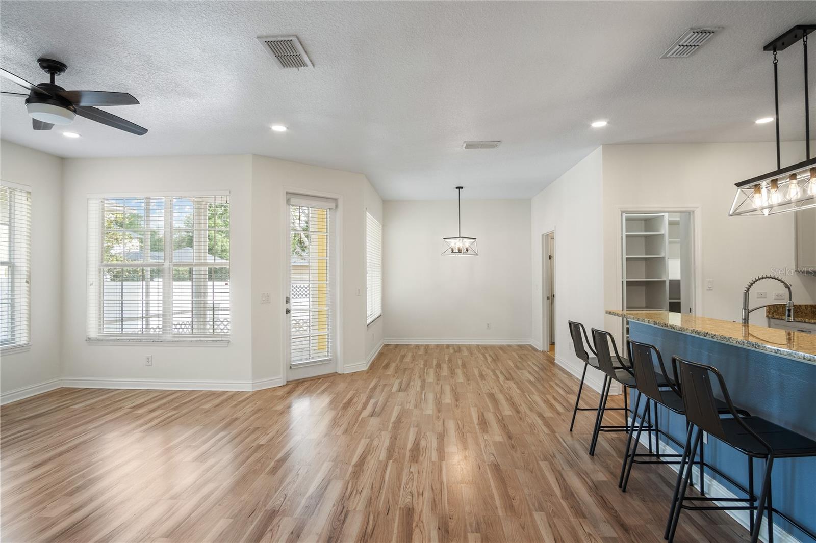 Listing photo id 8 for 1115 Mosaic Drive