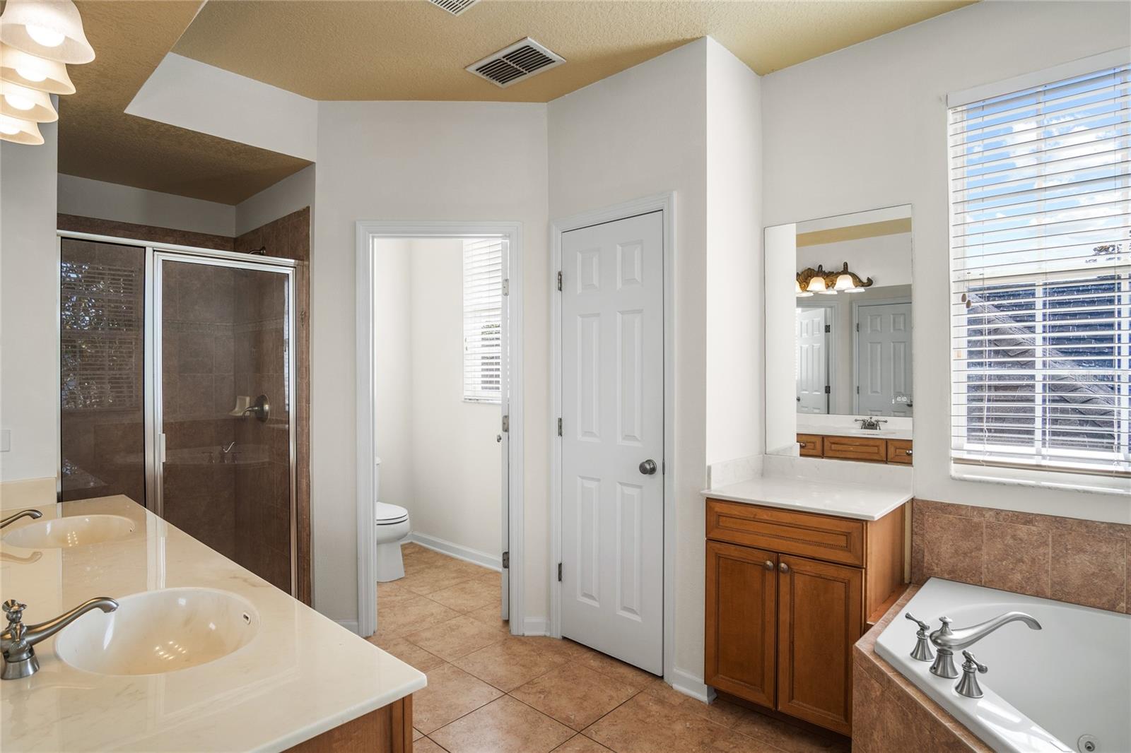 Listing photo id 32 for 1115 Mosaic Drive