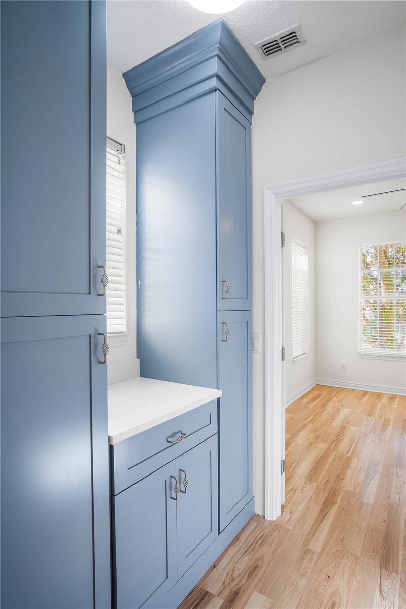 Listing photo id 6 for 1115 Mosaic Drive