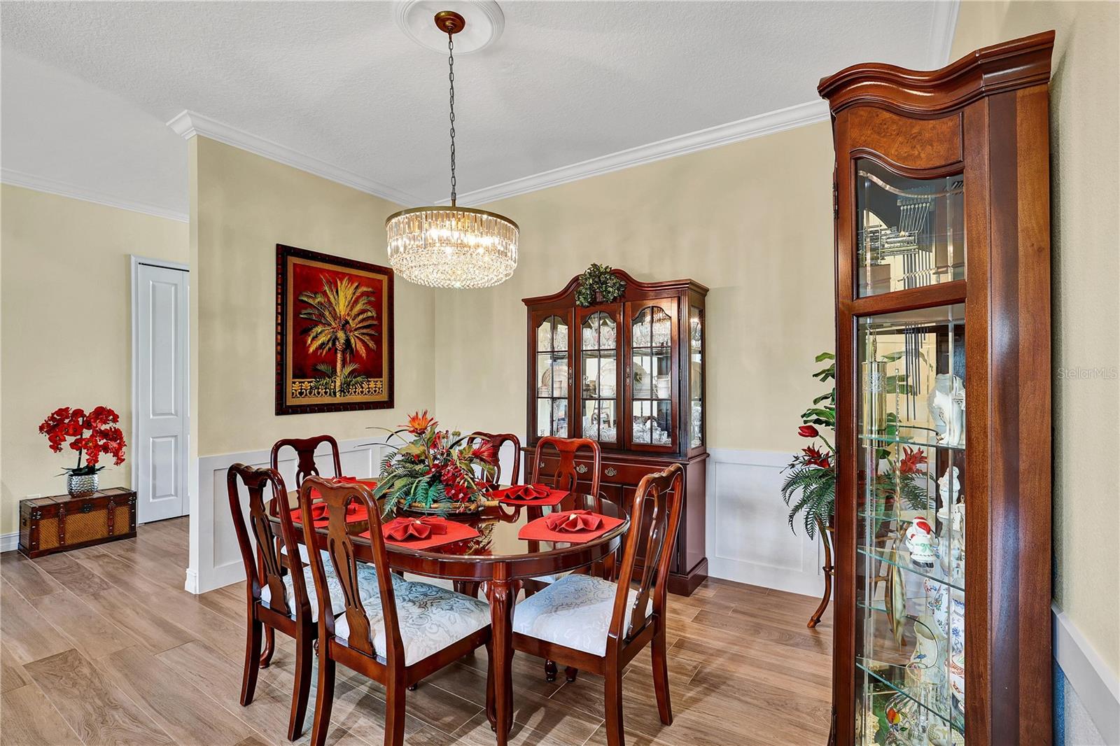 Image 11 of 46 For 5497 56th Court E