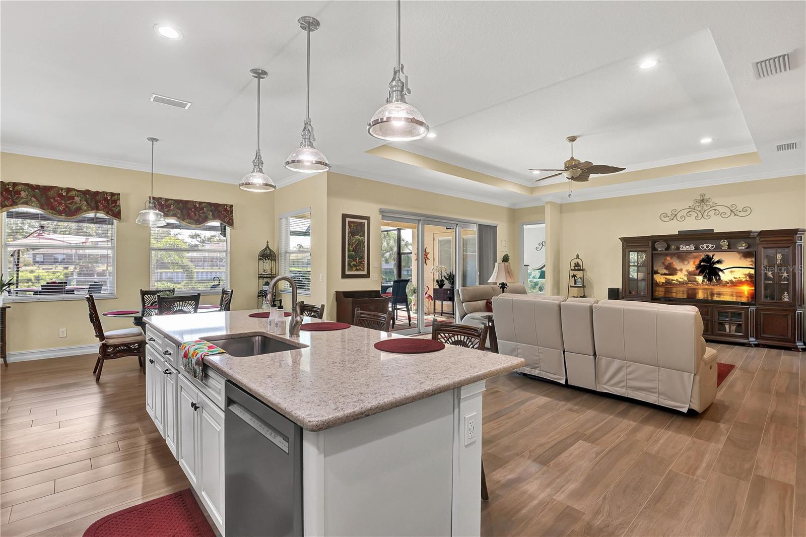 Image 17 of 46 For 5497 56th Court E