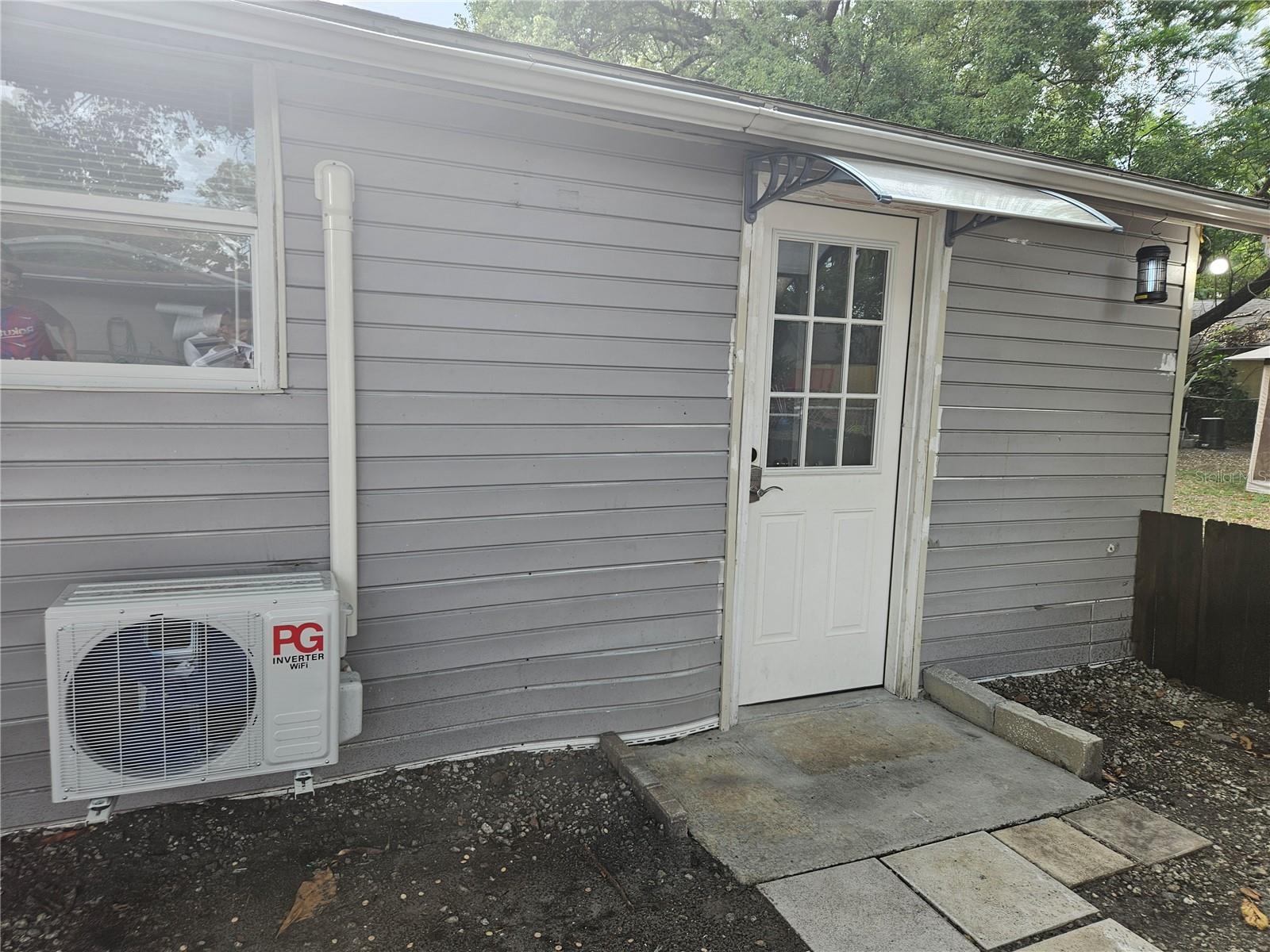 Image 2 of 7 For 915 25th Street