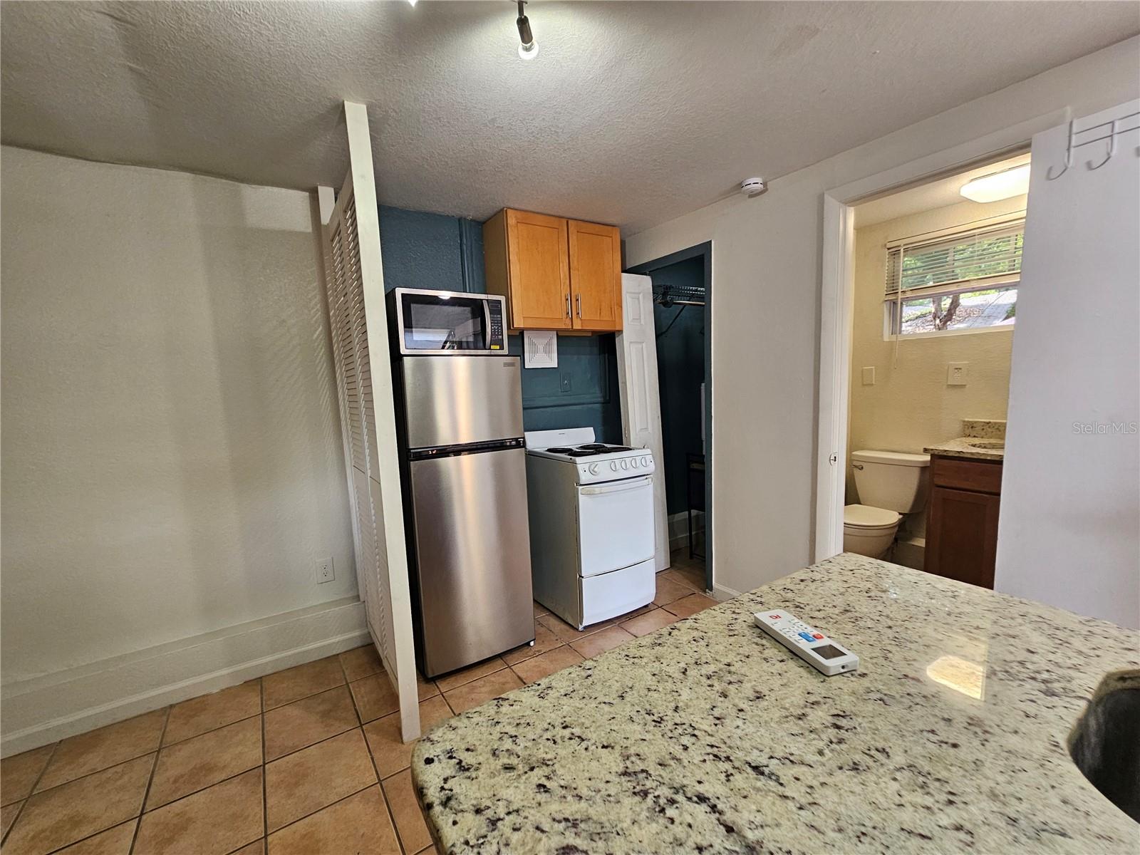 Image 5 of 7 For 915 25th Street