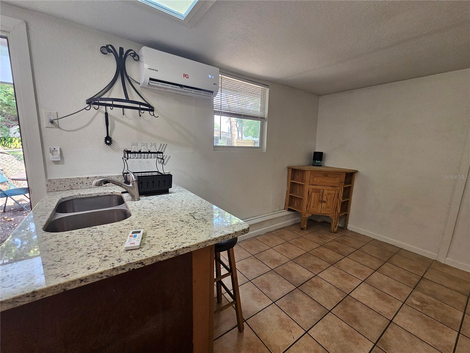 Image 6 of 7 For 915 25th Street