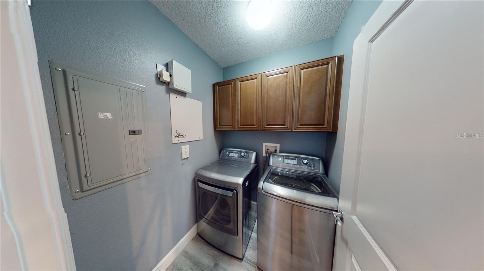 Image 14 of 18 For 1230 Wright Circle 101