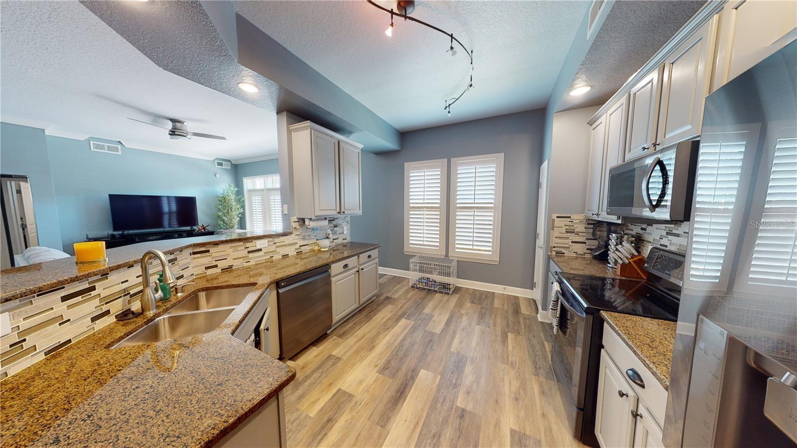 Image 4 of 18 For 1230 Wright Circle 101