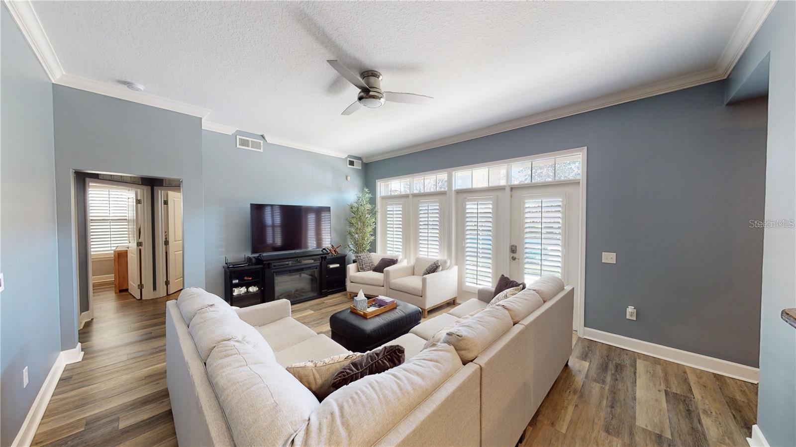 Image 6 of 18 For 1230 Wright Circle 101