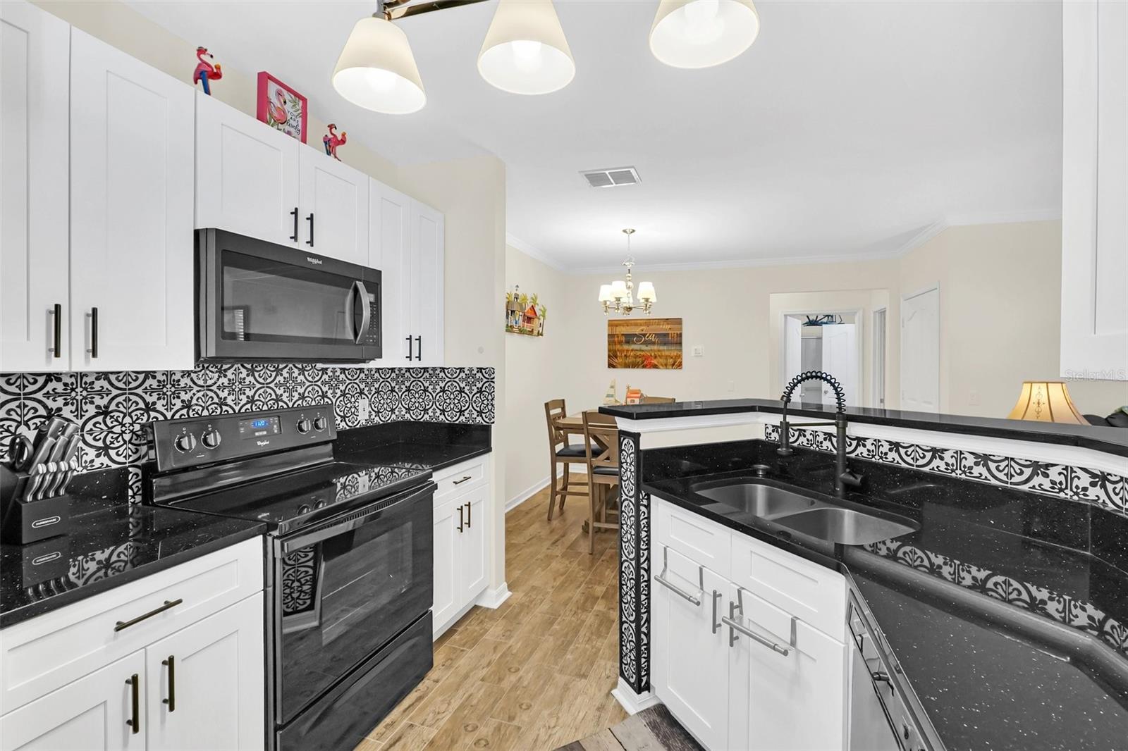 Image 11 of 21 For 760 Siena Palm Drive 104