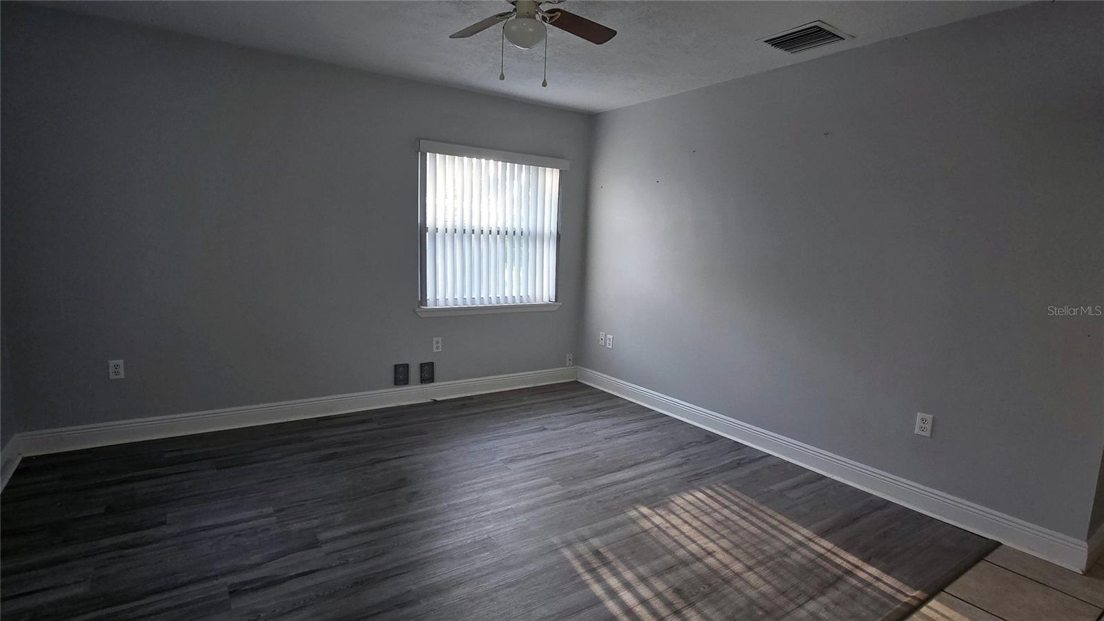 Image 4 of 14 For 320 17th Avenue