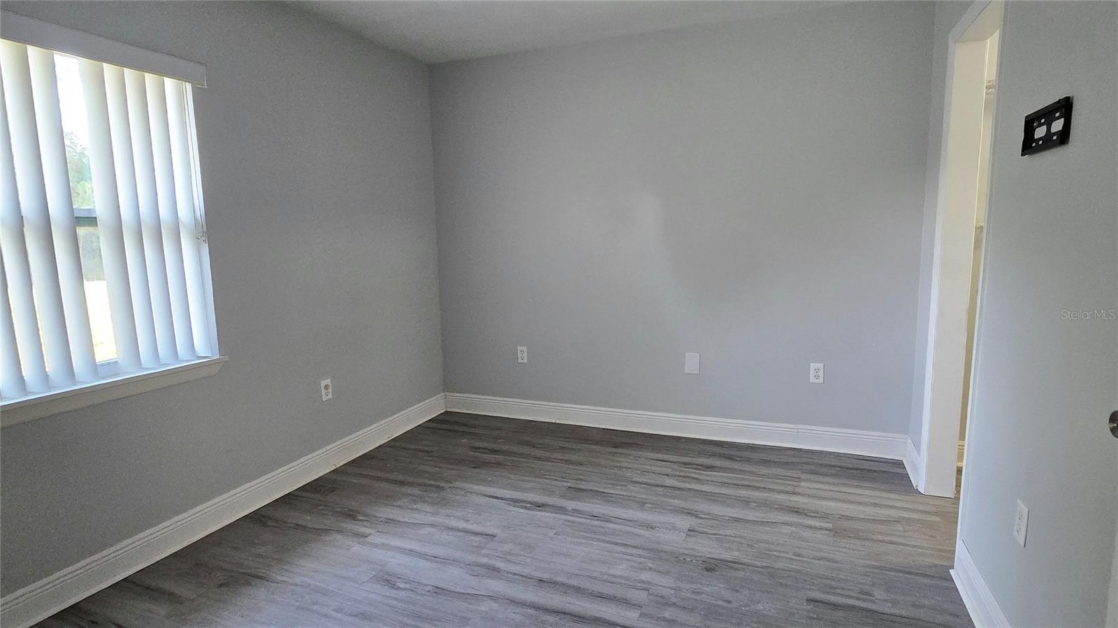 Image 7 of 14 For 320 17th Avenue