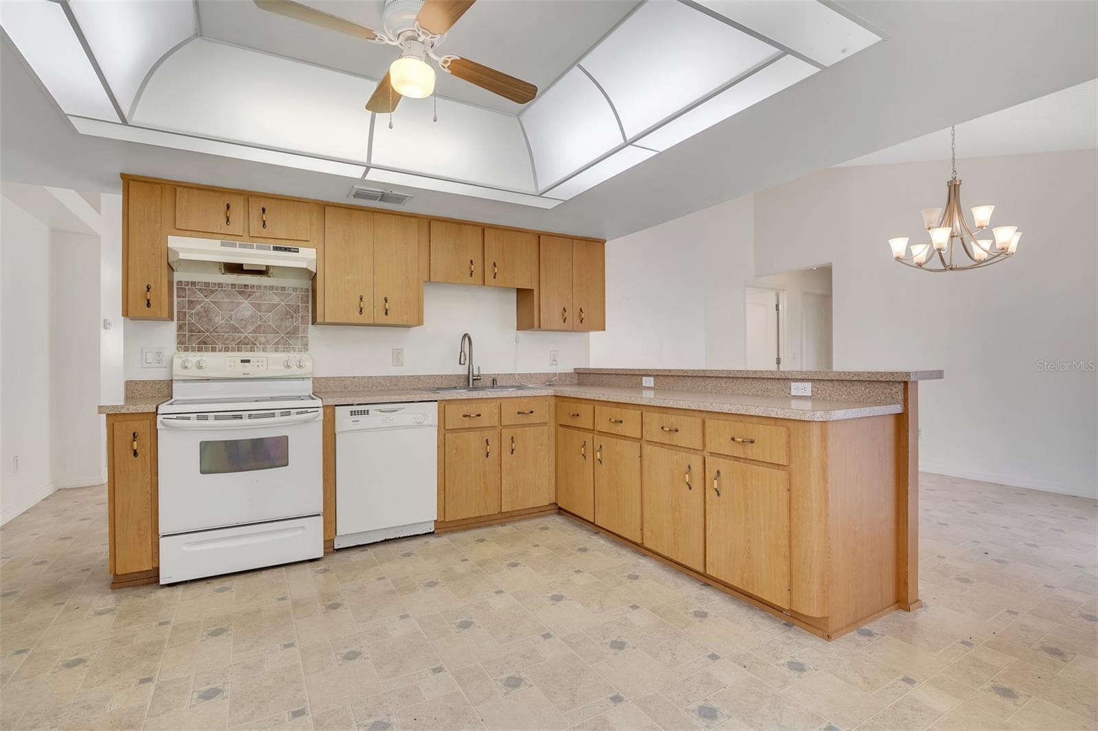 Image 11 of 28 For 14091 32nd Terrace Road