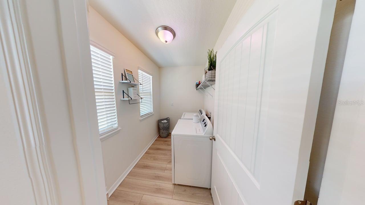 Image 16 of 21 For 9372 Mclaren Alley