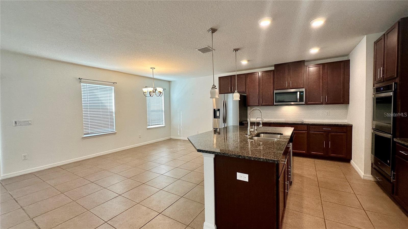 Image 3 of 22 For 2922 Crest Drive