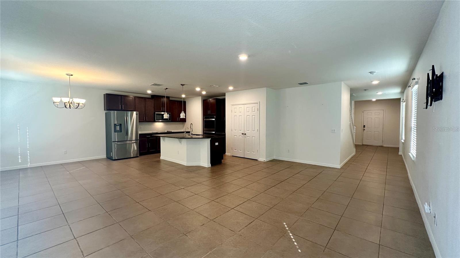 Image 4 of 22 For 2922 Crest Drive