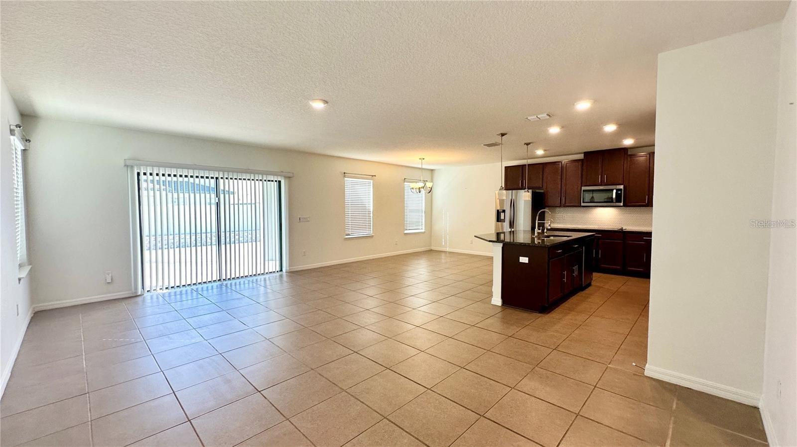 Image 7 of 22 For 2922 Crest Drive