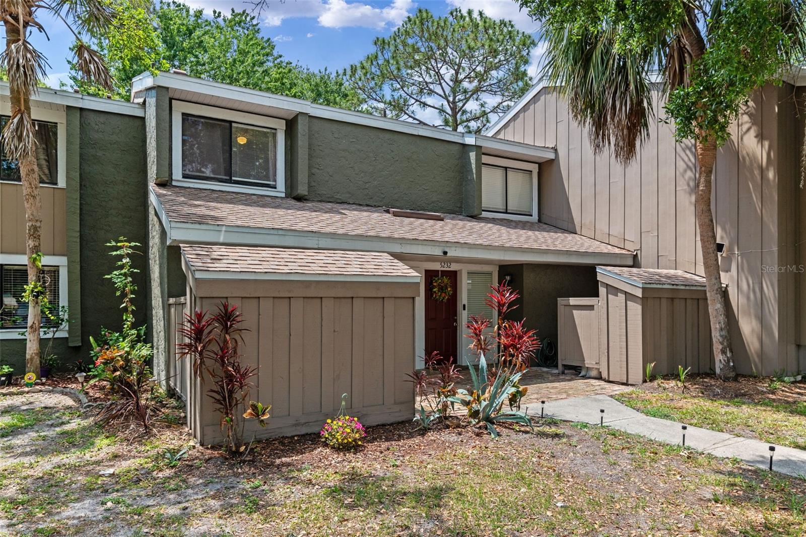 Image 19 of 20 For 5234 Eaglesmere Drive D04