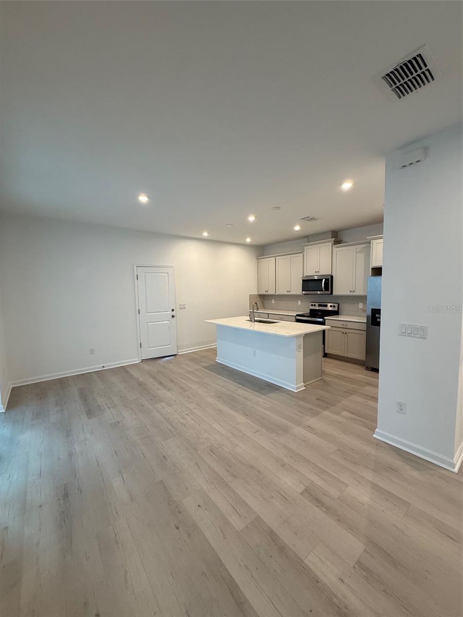 Image 9 of 30 For 11420 Sunsail Avenue