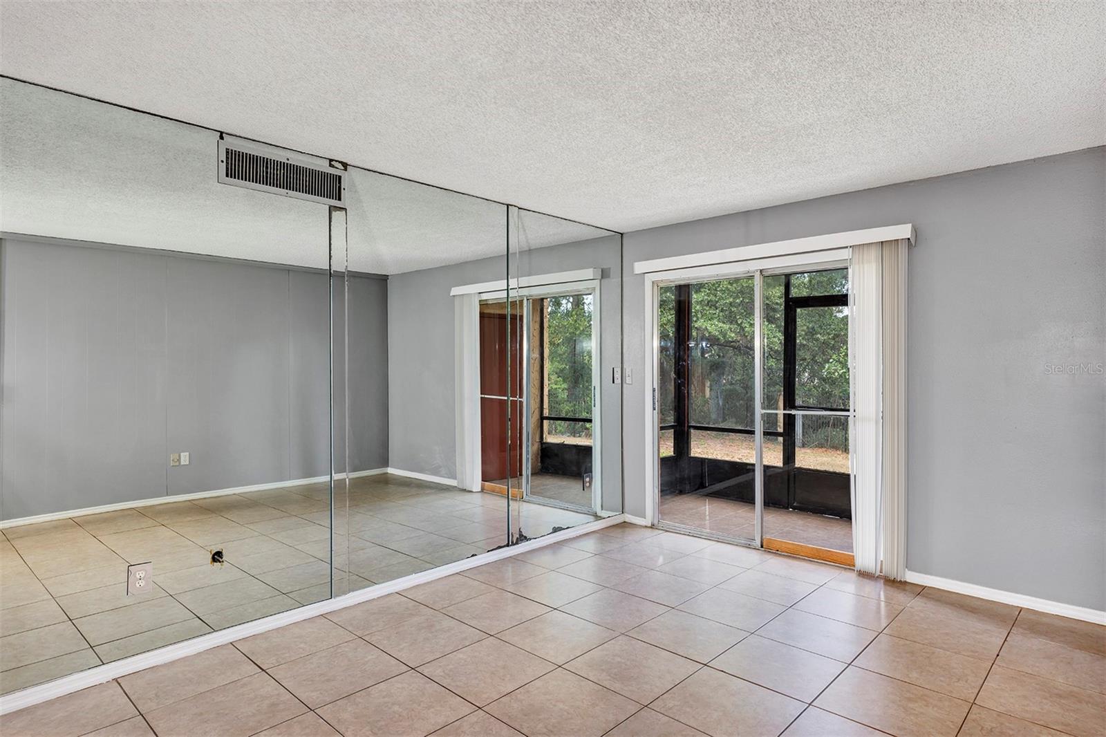 Image 18 of 54 For 2864 Powers Drive 150