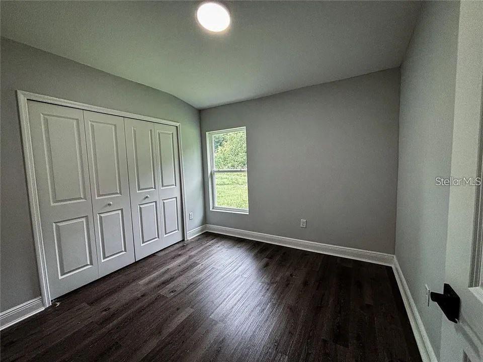 Image 4 of 9 For 12 Willow Terrace