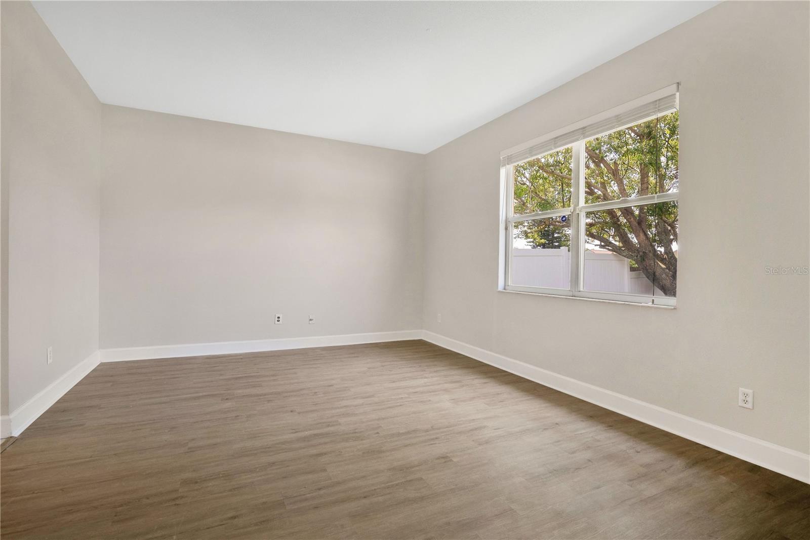 Image 7 of 24 For 5114 Olde Kerry Drive