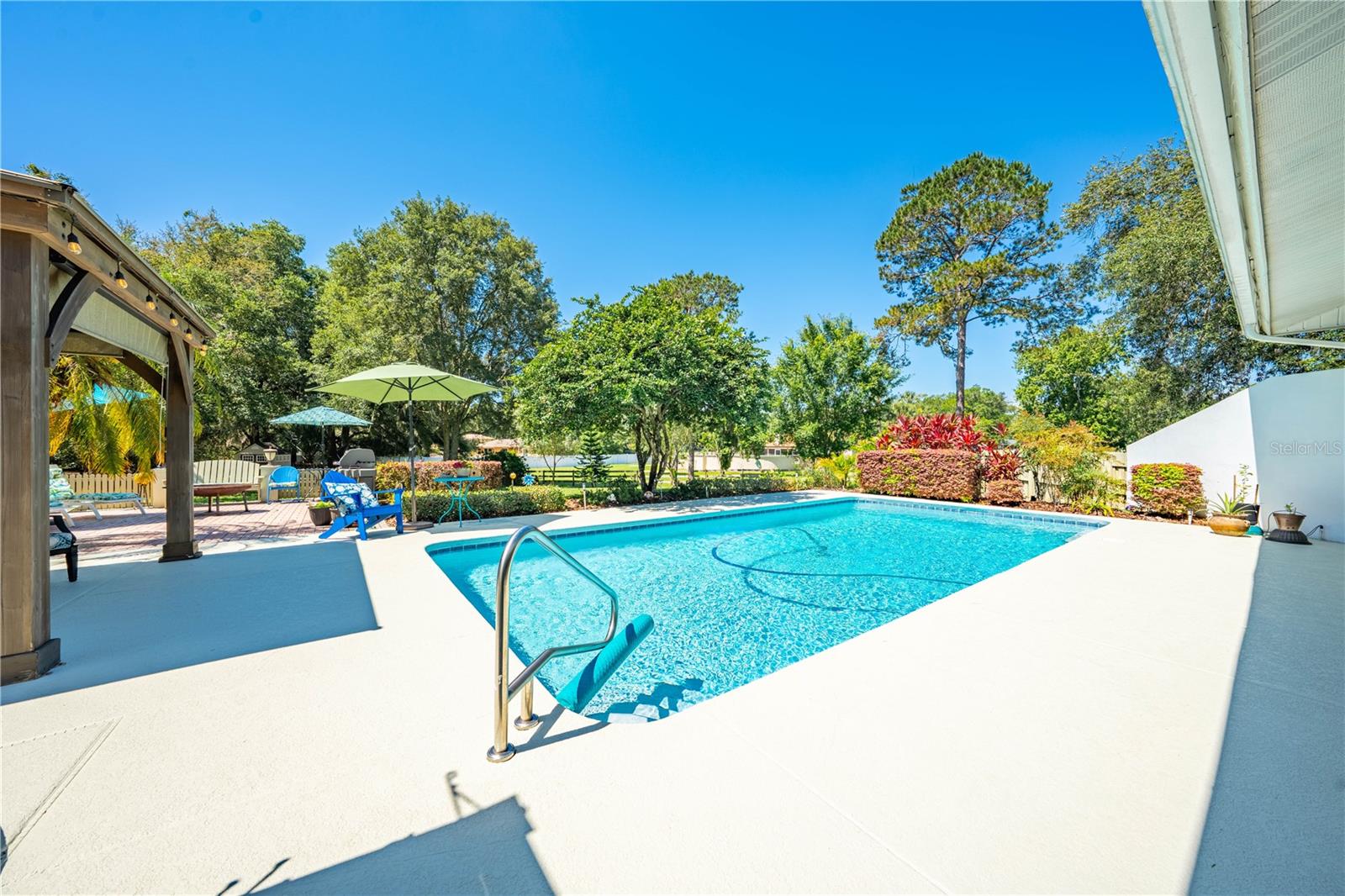 Image 4 of 72 For 6464 Timberwind Place