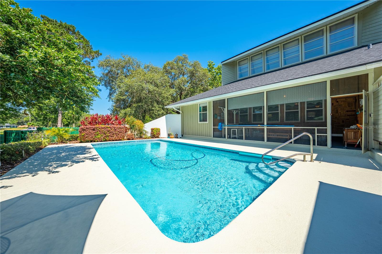 Image 8 of 72 For 6464 Timberwind Place