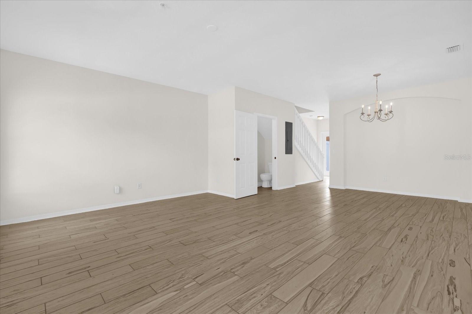 Image 11 of 34 For 13758 Daniels Landing Circle