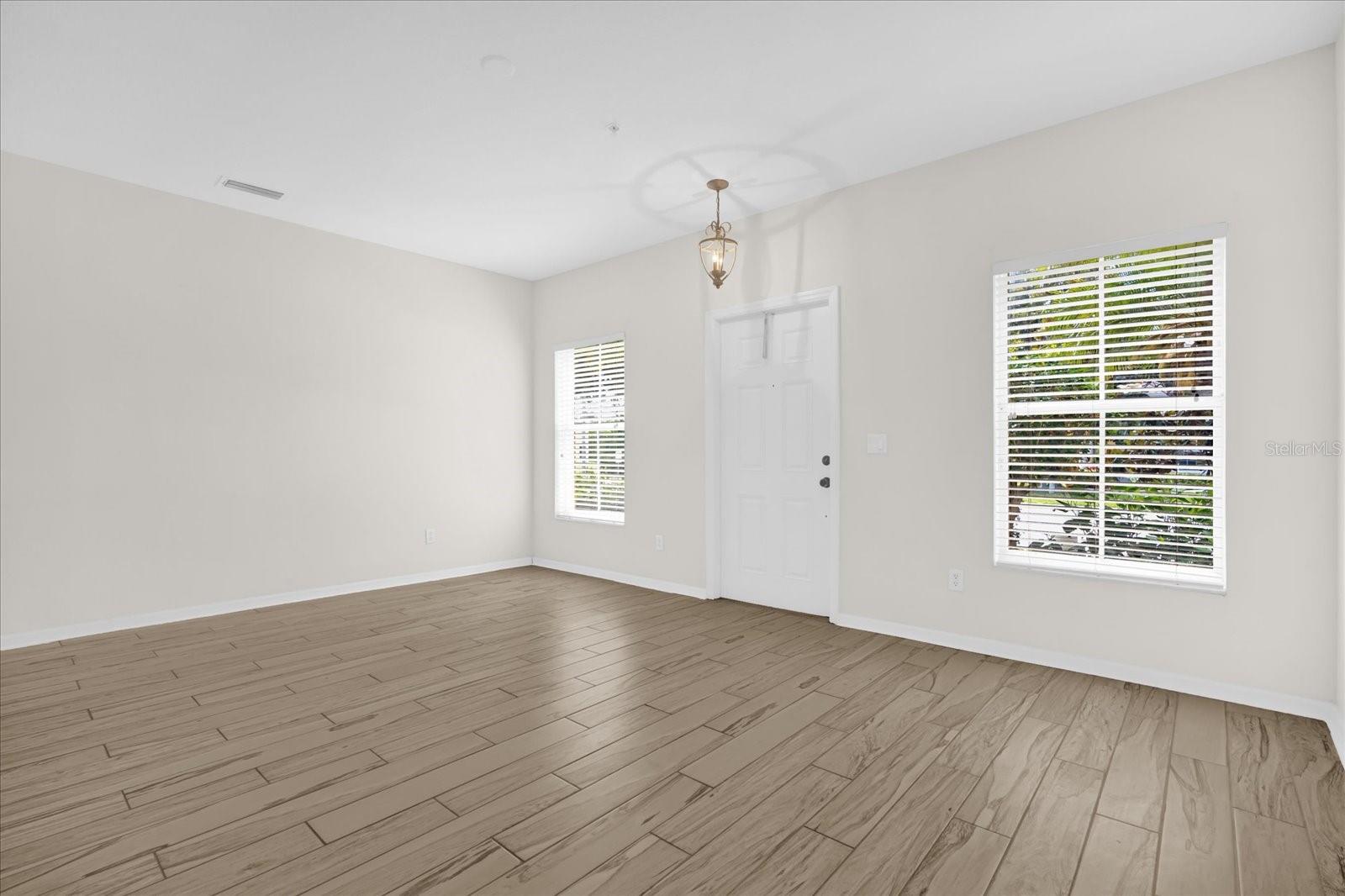 Image 12 of 34 For 13758 Daniels Landing Circle