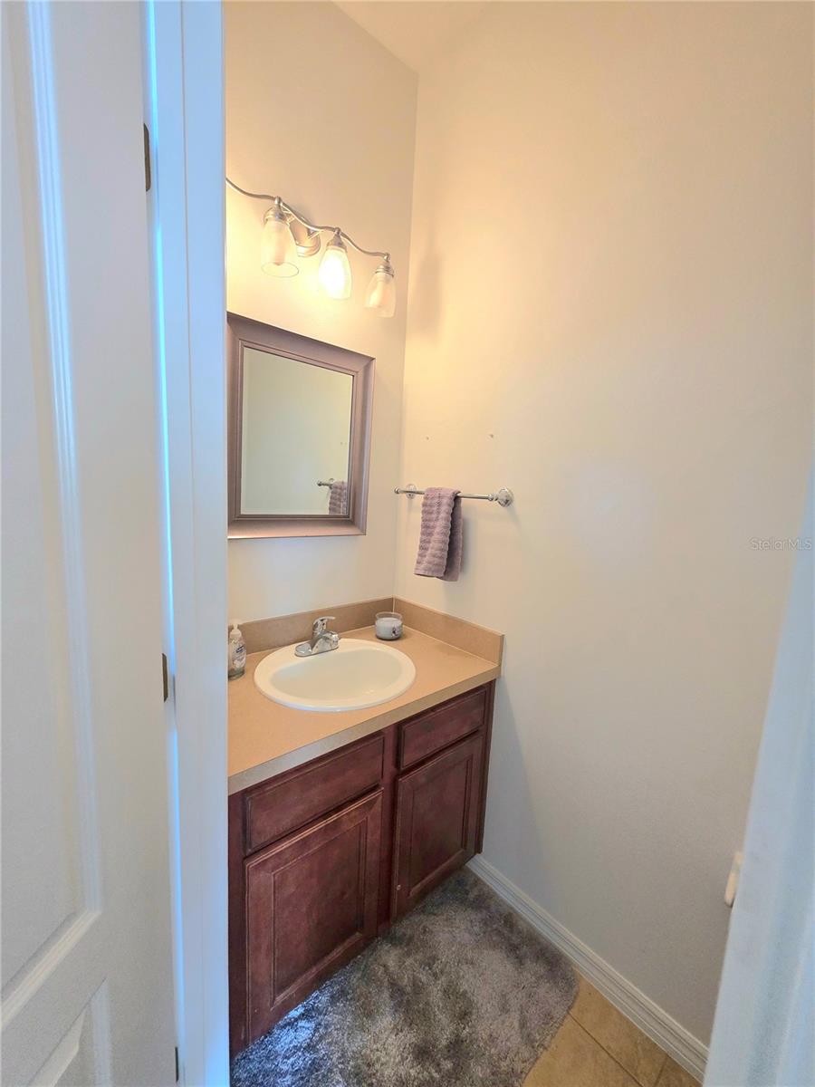 Image 21 of 41 For 7112 Five Oaks Drive
