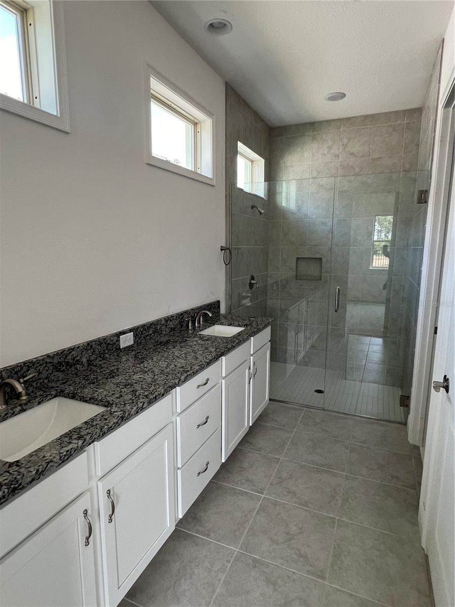 Image 6 of 12 For 9684 Bucklow Hill Drive