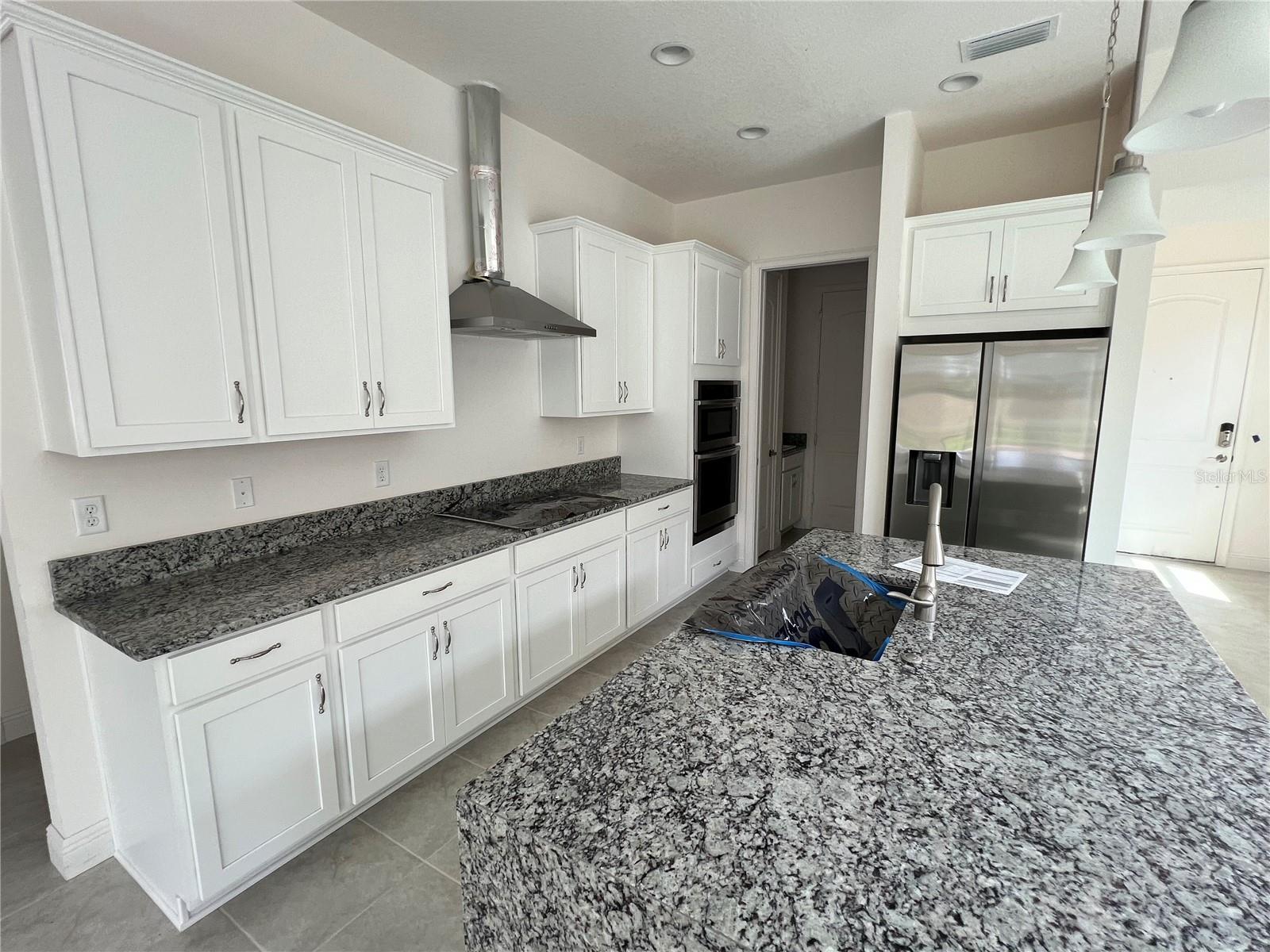 Image 8 of 12 For 9684 Bucklow Hill Drive