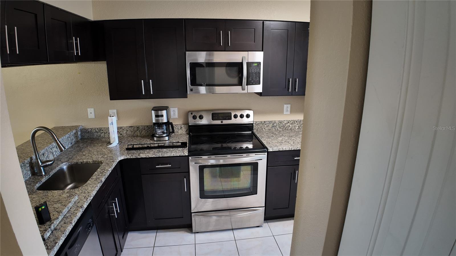Image 20 of 28 For 3112 Enclave Court