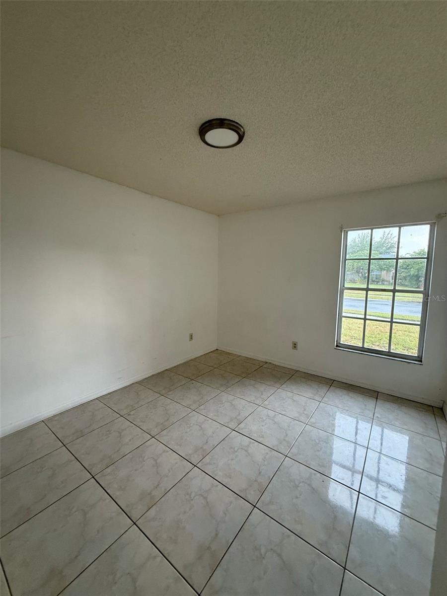 Image 3 of 10 For 2705 Uxbridge Lane