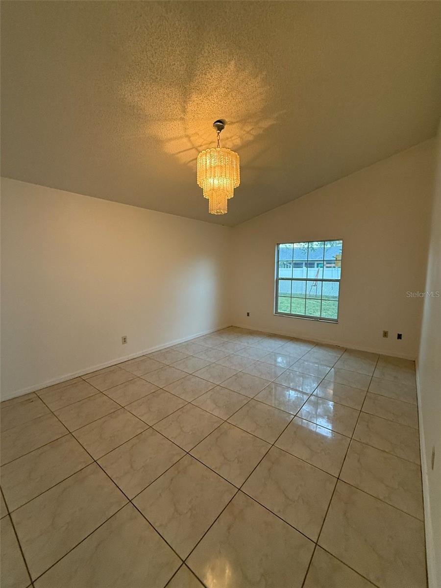 Image 9 of 10 For 2705 Uxbridge Lane