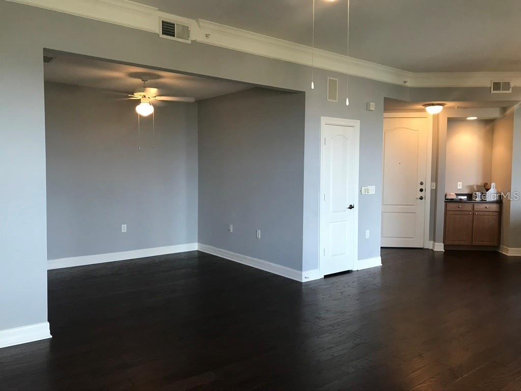 Image 11 of 23 For 501 Mirasol Circle 515