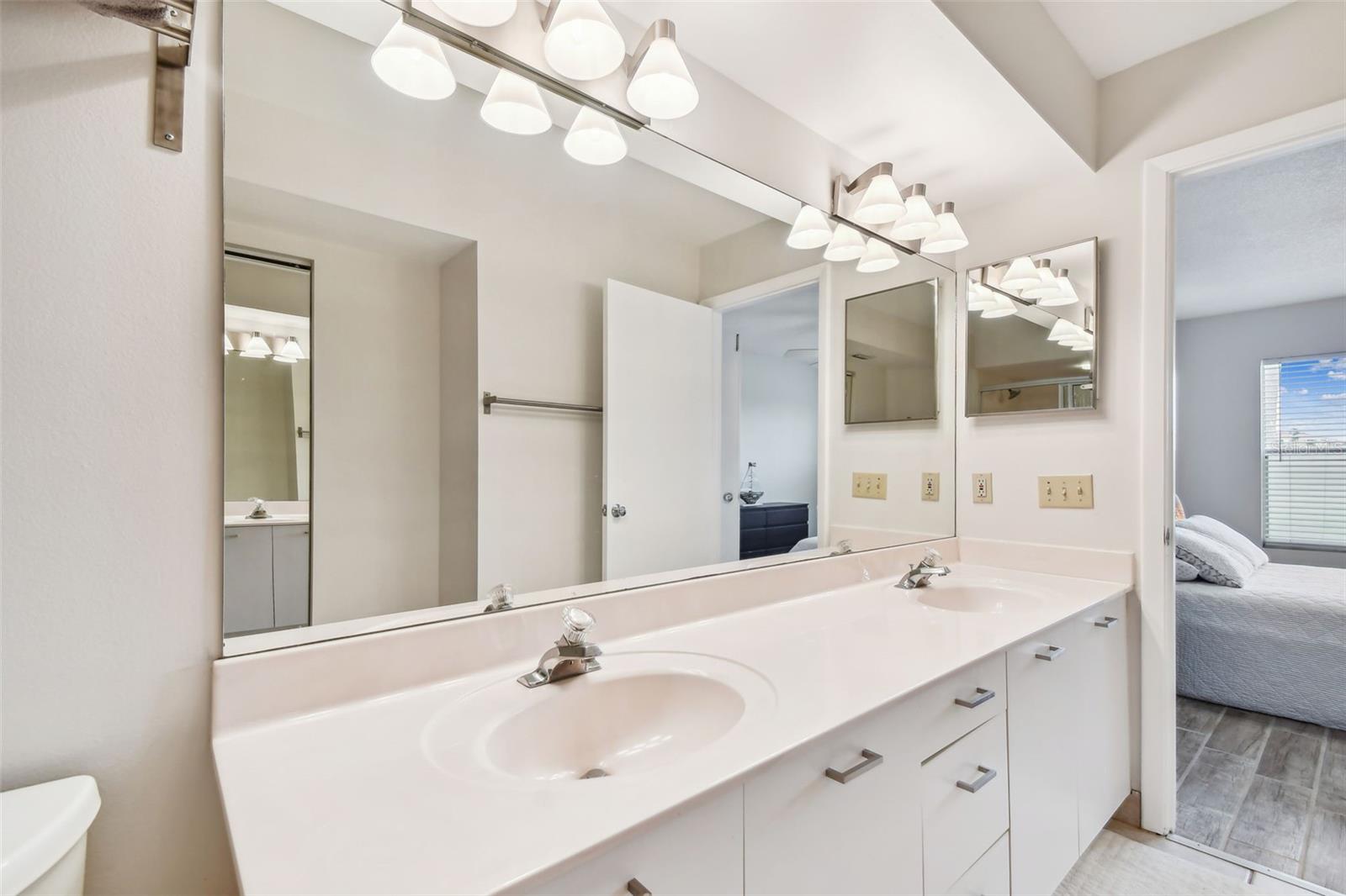 Image 19 of 37 For 6151 Bahia Del Mar Boulevard 125