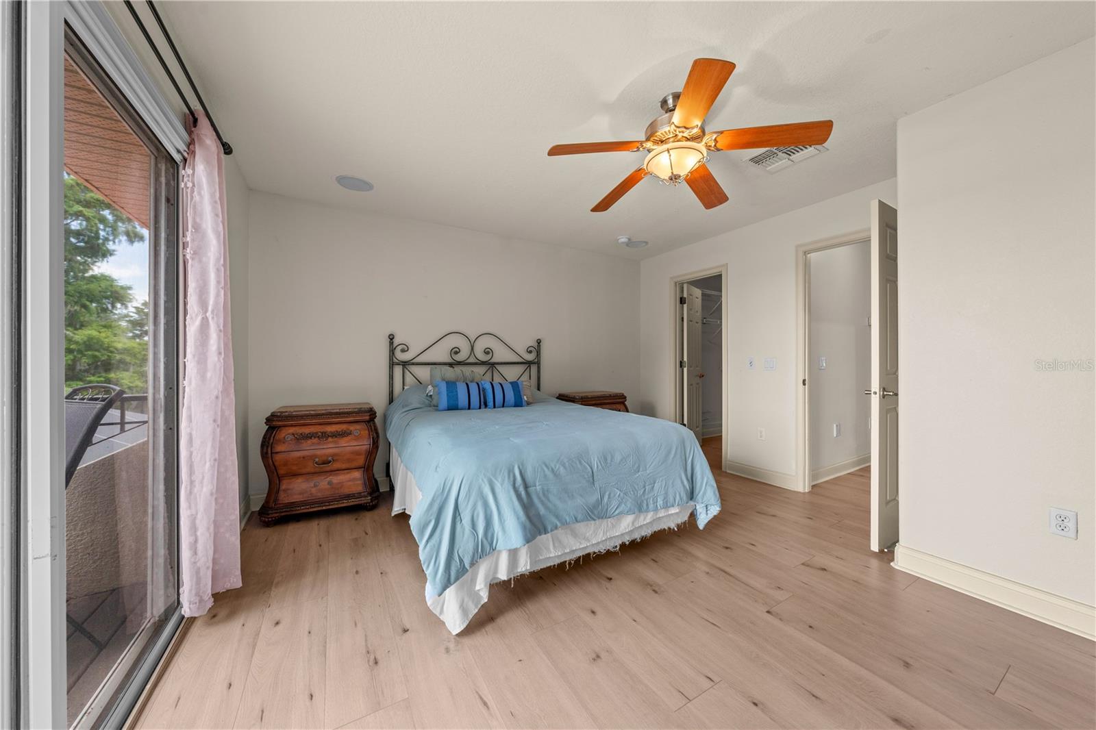 Image 76 of 99 For 1654 Marina Lake Drive