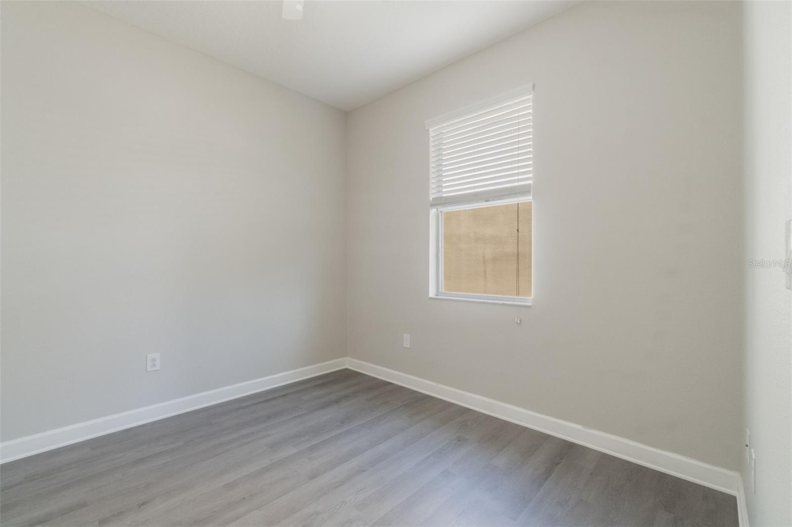 Image 13 of 21 For 3589 Cortland Drive