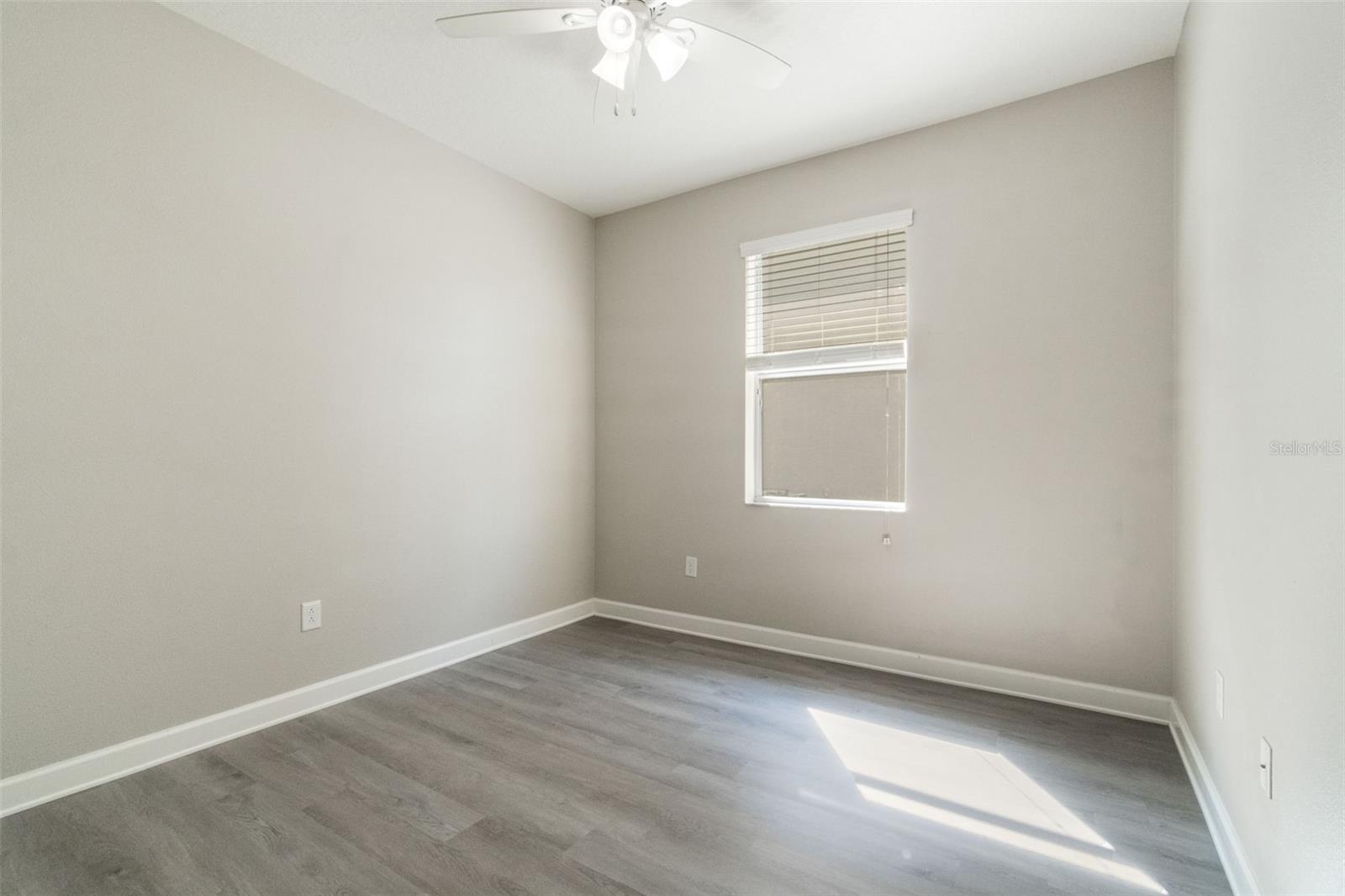 Image 15 of 21 For 3589 Cortland Drive