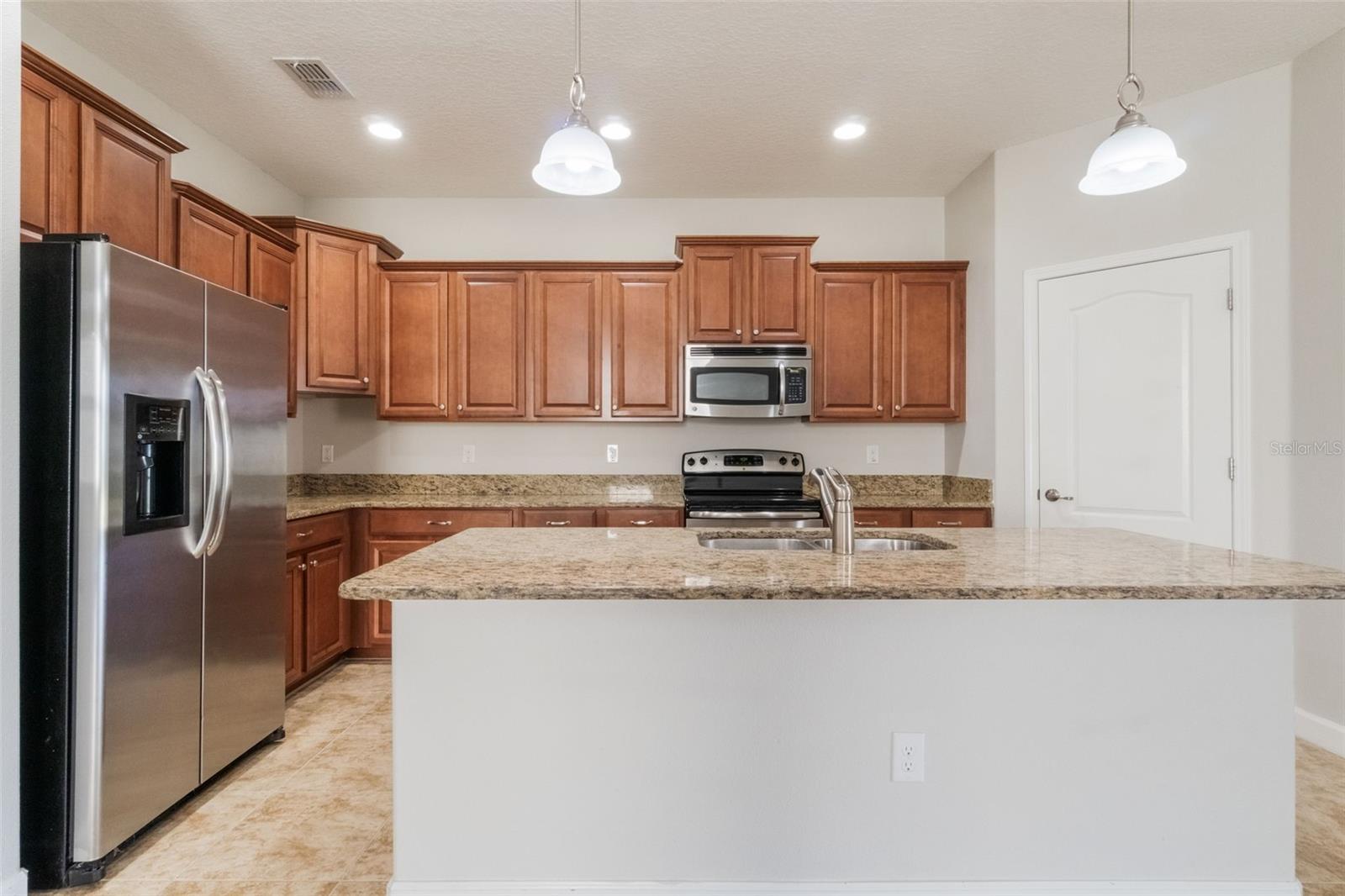 Image 3 of 21 For 3589 Cortland Drive