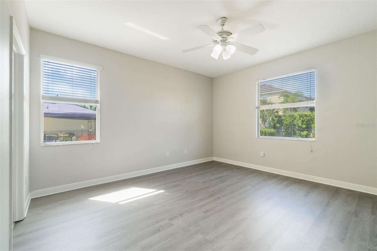 Image 6 of 21 For 3589 Cortland Drive