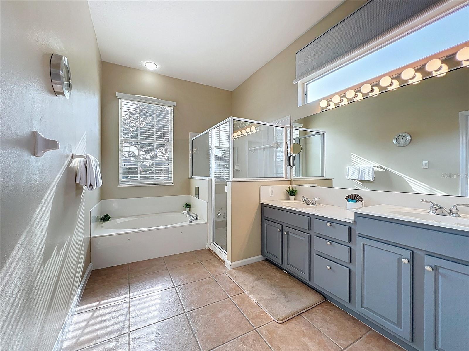 Image 10 of 22 For 518 Brighton Drive