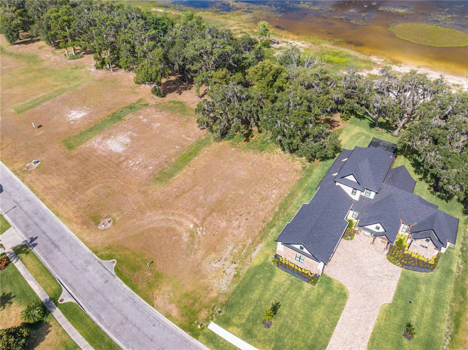 Image 15 of 31 For 4818 Calasans Avenue
