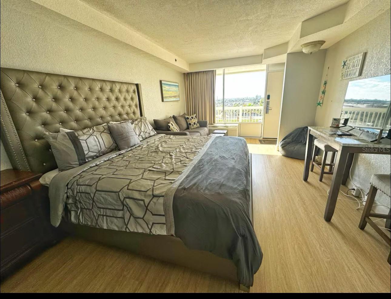 Image 4 of 10 For 2700 Atlantic Avenue 429