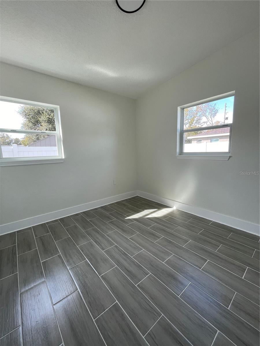 Image 7 of 13 For 4045 Shellman Street