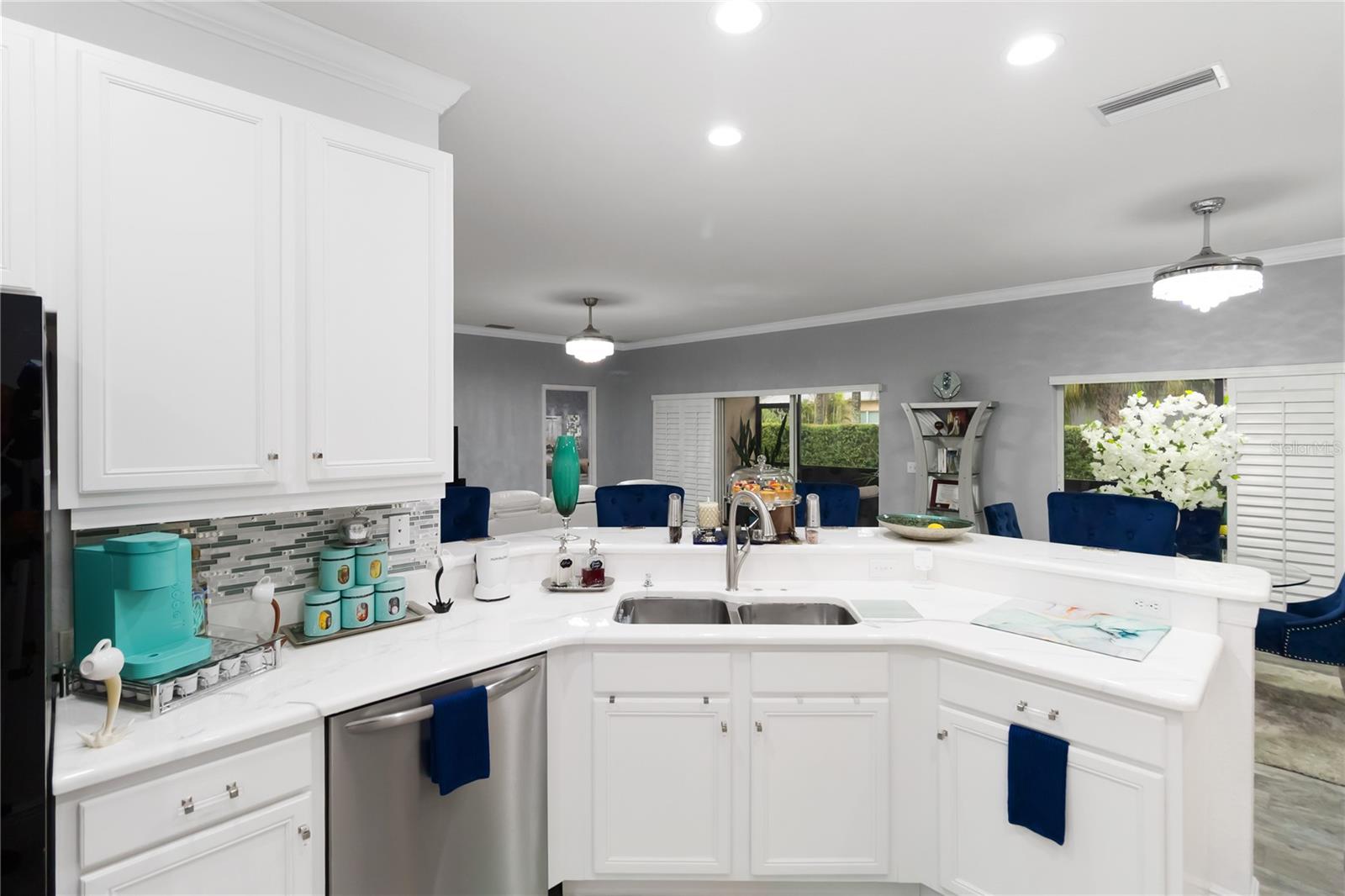 Image 15 of 66 For 5253 Pebble Beach Boulevard